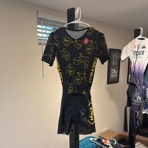 Black and Yellow Women's Tri kit